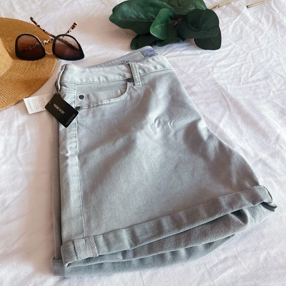 Liverpool Jeans Company Vickie Short Bermuda style Jean shorts - Picture 6 of 15